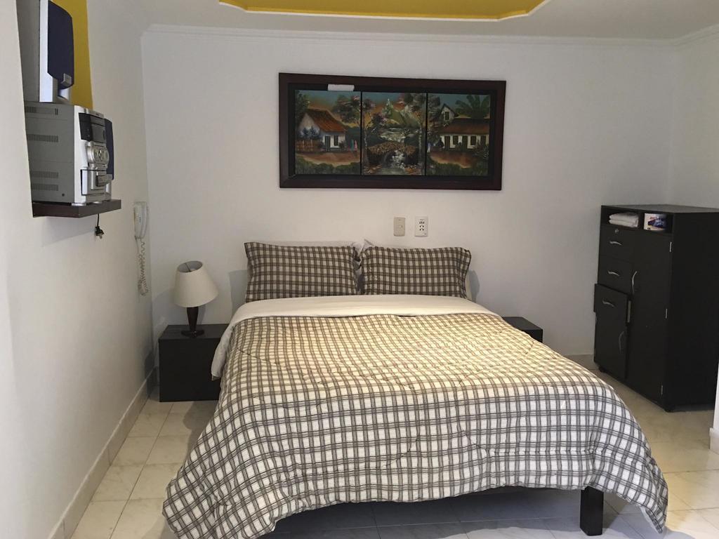 La Gran Fortaleza B&B Богота Экстерьер фото
